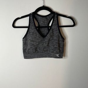 Diadry sports bra